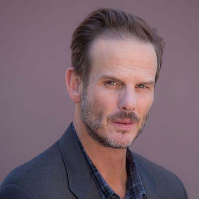 	Peter Berg	